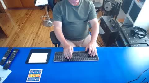 guesswhatigot2 online show from January 19, 7:36 am