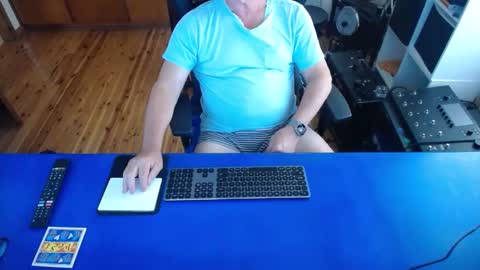 guesswhatigot2 online show from February 10, 5:58 am