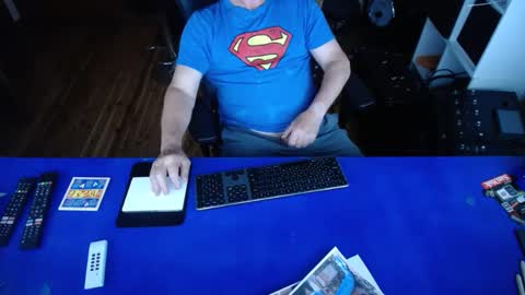 guesswhatigot2 online show from December 4, 7:44 am