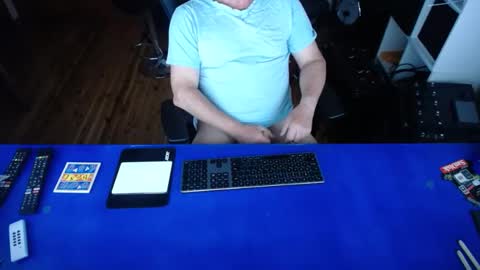 guesswhatigot2 online show from December 2, 10:35 am