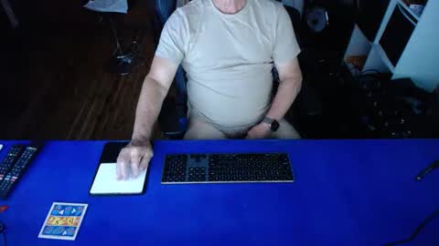 guesswhatigot2 online show from January 30, 10:29 am