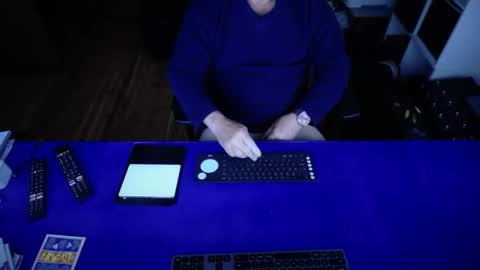 guesswhatigot2 online show from September 12, 8:27 am