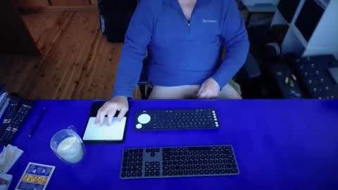 guesswhatigot2 online show from September 27, 12:41 am