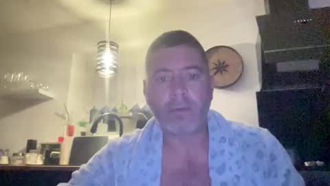 guil0 online show from October 30, 9:43 am