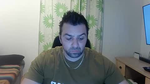 guillaume666286050 online show from January 17, 4:55 am