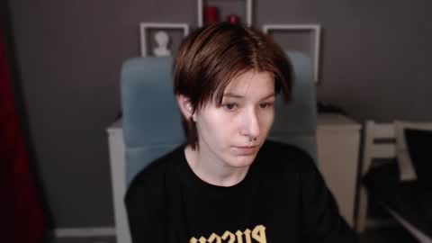 guitarandangell online show from November 16, 4:58 am