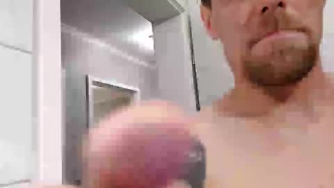 gunnarssonbenni33 online show from February 26, 12:25 am