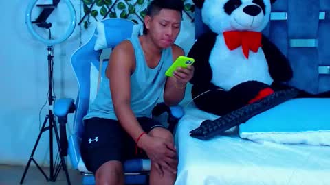 Hakim online show from November 4, 5:58 pm