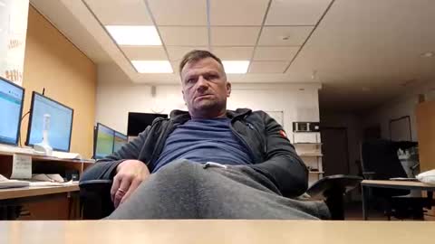 guschidick online show from October 28, 2:34 am