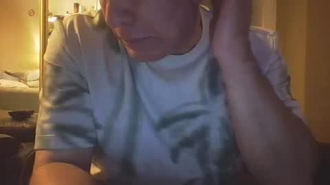 Snapshot of guy8inches4u chatting on October 9, 9:53 pm guy8inches4u online show from October 9, 9:53 pm