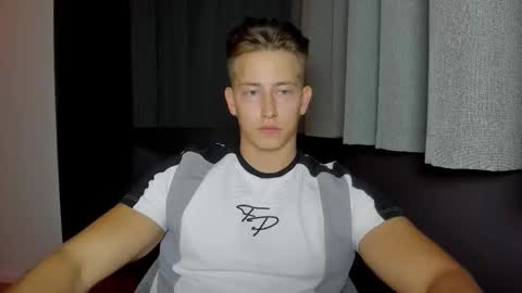 Oliver online show from September 12, 6:10 pm