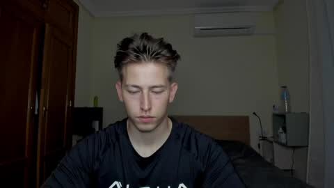 Oliver online show from February 26, 11:19 pm