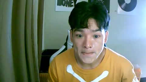 AJ online show from April 4, 11:56 pm