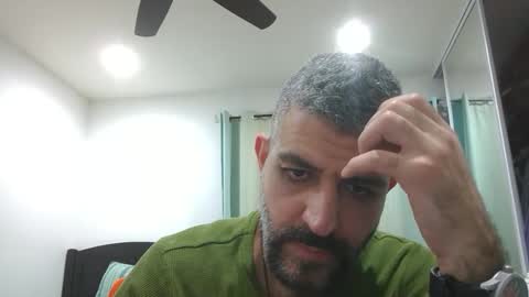 h0nest84 online show from February 14, 6:23 am