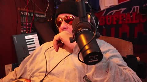 h0tttsteel online show from December 2, 9:52 am