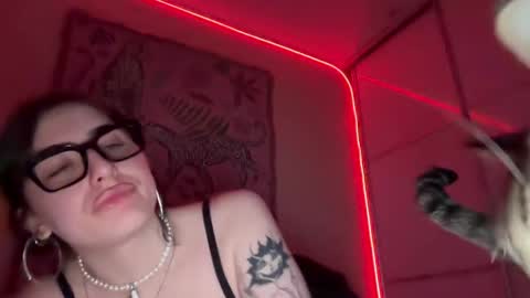 Helga online show from May 24, 7:09 pm