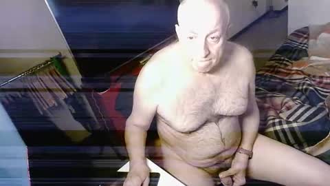 Snapshot of hacknoob62 chatting on February 8, 8:52 am hacknoob62 online show from February 8, 8:52 am