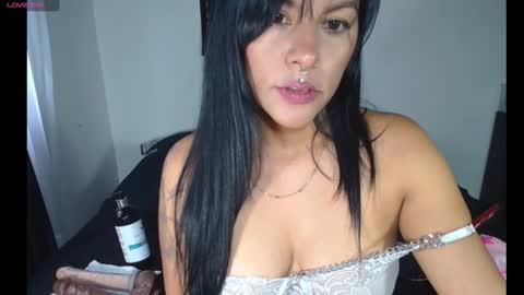 HADE DIAZ G online show from November 2, 8:20 pm