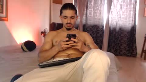 HADEZ online show from July 2, 5:40 pm