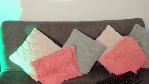 Snapshot of haileebeer_ chatting on December 28, 3:04 pm Hailee online show from December 28, 3:04 pm