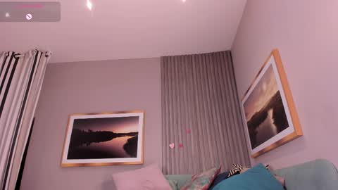 laura online show from April 2, 12:18 am