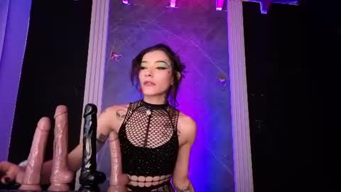 haileycat_ online show from June 28, 4:08 am