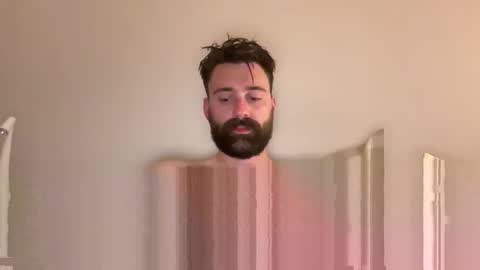 hairy_andhung69 online show from June 7, 8:36 pm