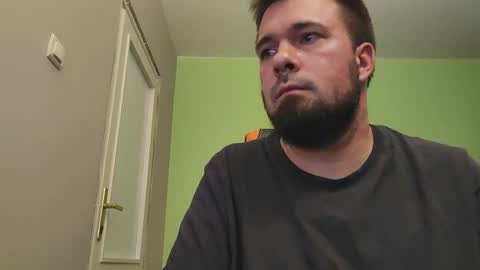 hairy_guy007 online show from July 24, 9:45 pm