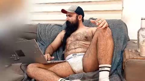 Hairy Beard Smoker online show from June 28, 8:38 pm