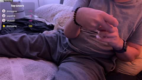 Snapshot of hairybelly818 chatting on January 3, 7:49 am Hairy Belly online show from January 3, 7:49 am