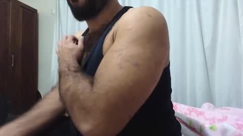 hairymann96 online show from November 26, 9:22 pm