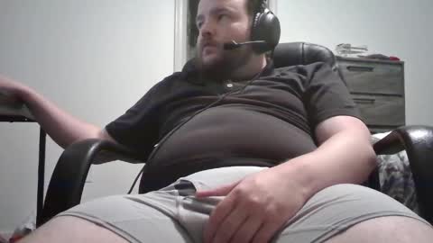 hairymikey online show from May 3, 7:14 am