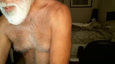 Hairy pecs online show from April 24, 7:21 am
