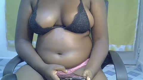 hairypussybigassy001 online show from November 16, 1:46 pm