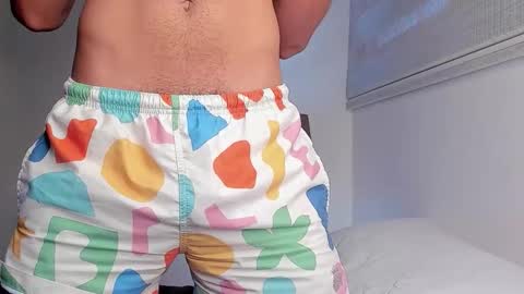 Independent       model  online show from March 11, 10:46 pm