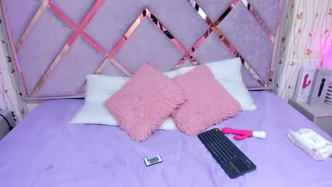 haley_evans_ online show from February 1, 7:13 pm