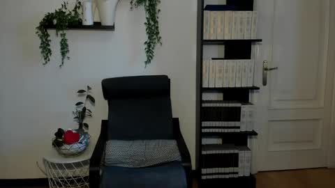 Haley online show from March 3, 7:59 am