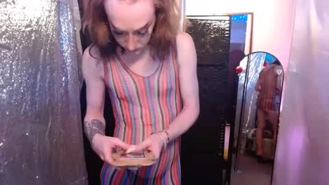 halovalentine online show from October 11, 2:05 am