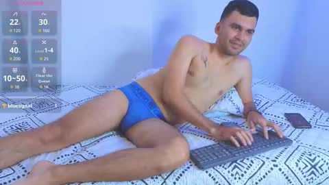 hamiltong12 online show from February 8, 9:07 pm