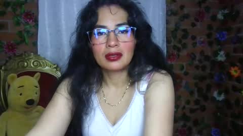 Snapshot of han_deus chatting on January 1, 11:40 pm HANMy Dears make sure to follow me here create a FREE account if you dont have one and chat thank you. online show from January 1, 11:40 pm