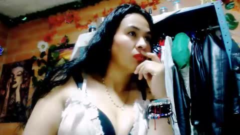 HANMy Dears make sure to follow me here create a FREE account if you dont have one and chat thank you. online show from November 4, 3:52 am