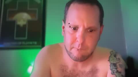 Snapshot of hand_banana_420 chatting on September 16, 1:40 am hand_banana_420 online show from September 16, 1:40 am