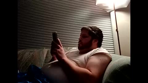 handsomedaddy198923 online show from November 13, 7:44 am