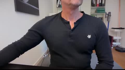 Snapshot of hankmoody6 chatting on October 15, 12:39 pm hanky online show from October 15, 12:39 pm