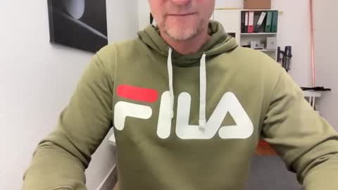 hanky online show from December 3, 8:26 am