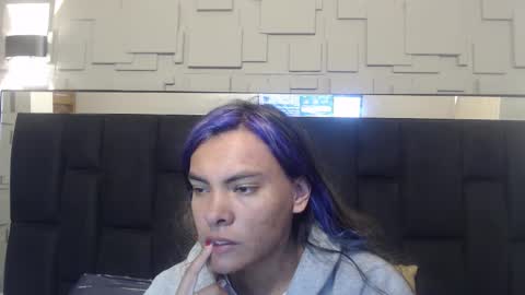 Hanna online show from December 1, 7:45 pm