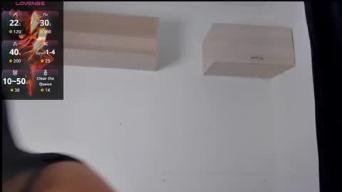 hanna__evans_ online show from June 21, 12:55 pm