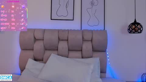 hanna__evans_ online show from January 15, 12:36 pm