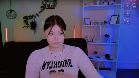 Hanna  online show from May 25, 6:58 pm
