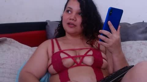  Hanna  online show from April 30, 8:57 pm